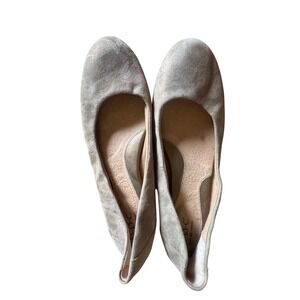 B.O.C Ballet Flats Beige Gold Suede‎ Leather Upper Comfort Slip On Shoes Size 10